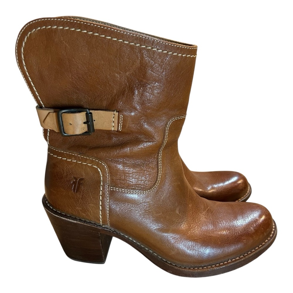 Frye Women’s Brown Leather Engineer Moto Boots Buckle Stacked Heel Size 8
1/2